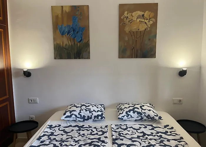 Oasis Royal